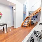 Luxury Apt Sydney