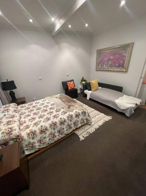Luxury Apt Apartment Sydney