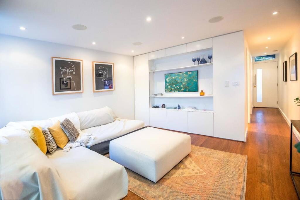 Apartment Luxury Apt *